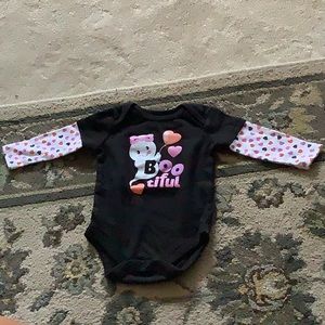 Costume Halloween onesie 3 to 6 months ghost on the front pink polkadott…